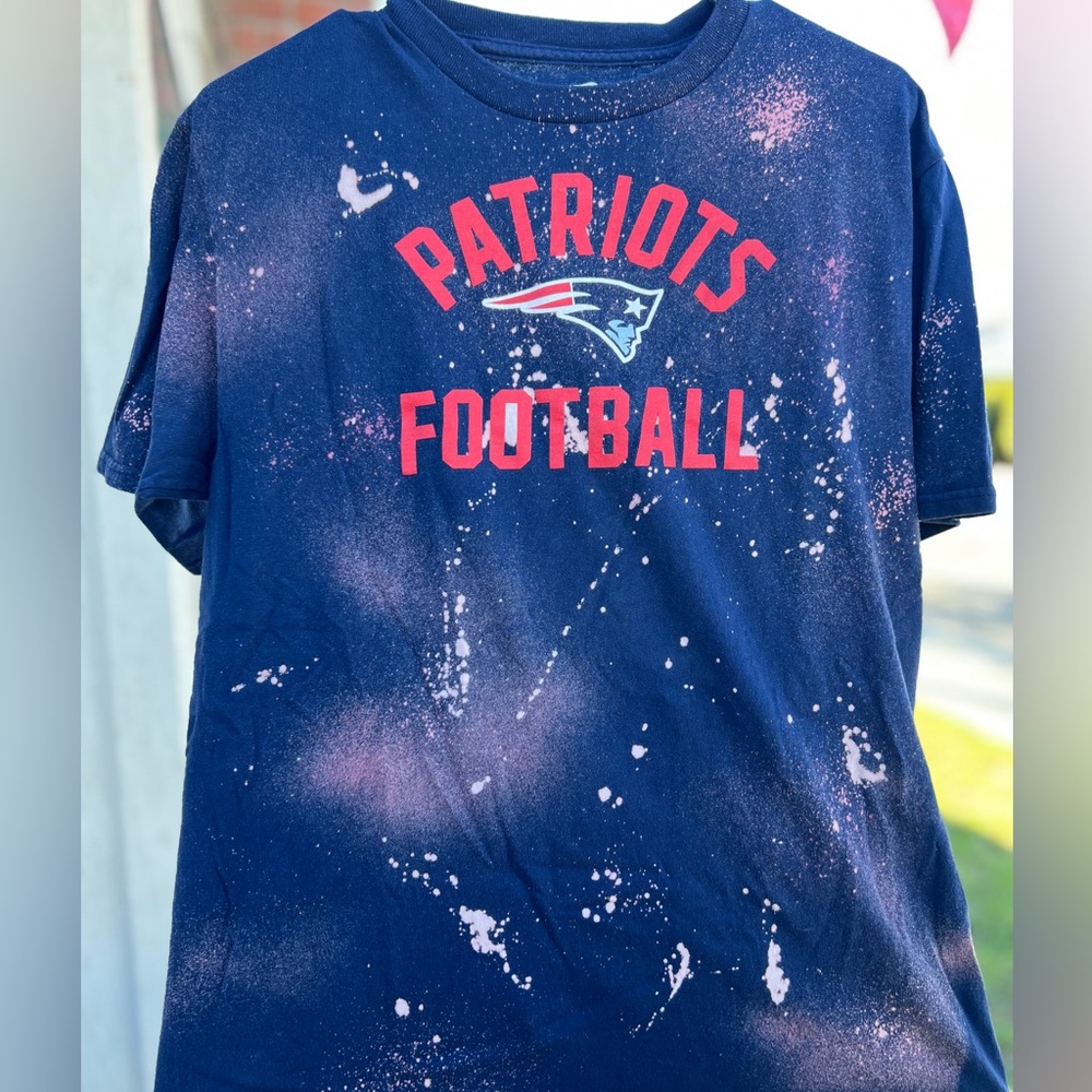 Navy & red New England Patriots cotton tee youth size XL
